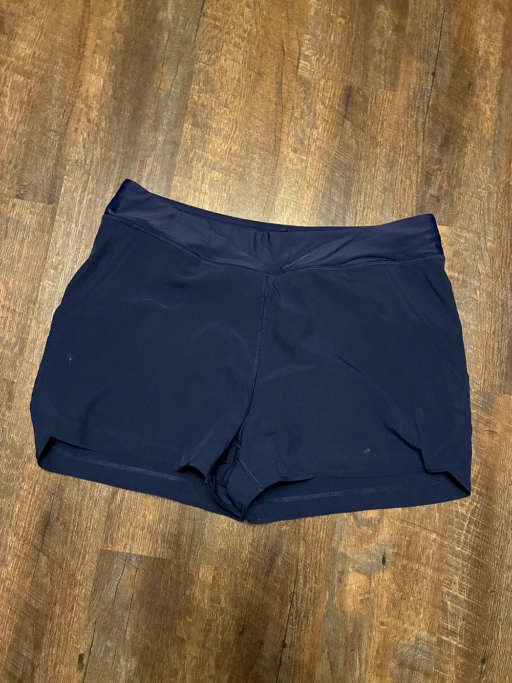 Lands’ End Women’s Size 16 Navy Swim Shorts Board Shorts Built In Liner